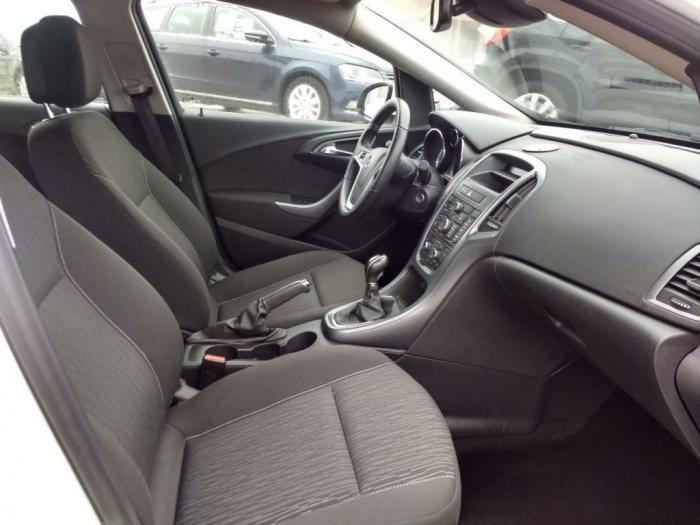 opel astra j 1 3cdti besplatni mali oglasi