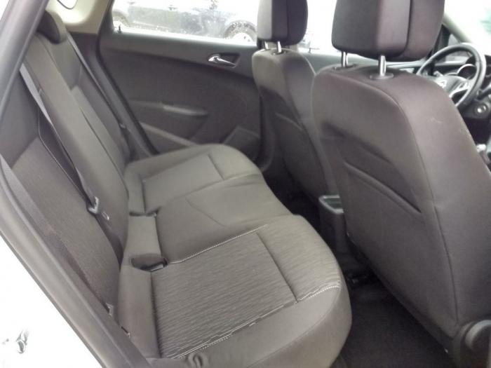 opel astra j 1 3cdti besplatni mali oglasi
