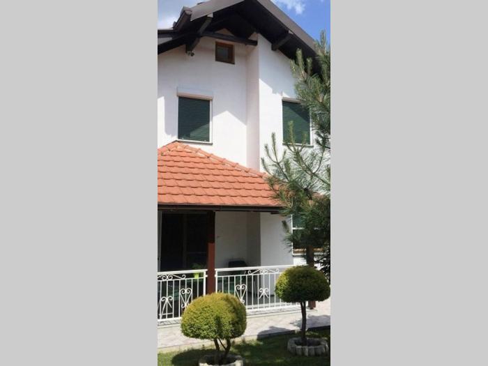 kuća novi sad petrovaradinska ada besplatni mali oglasi