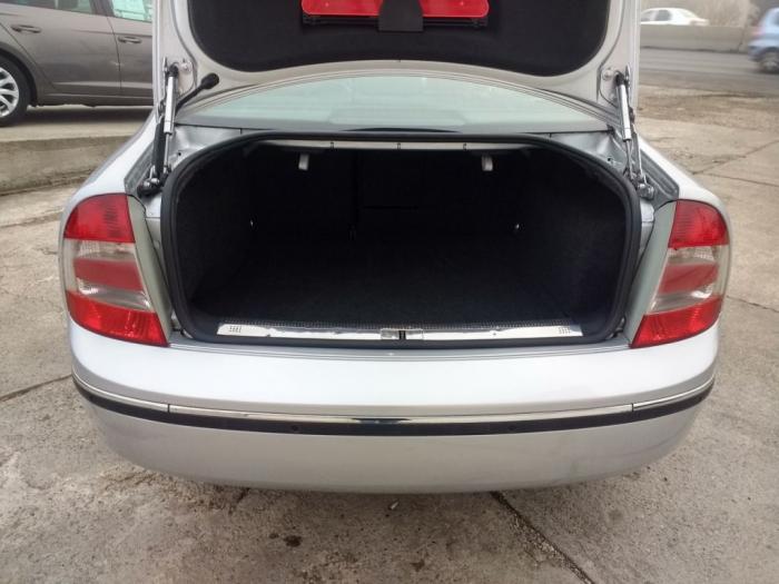 škoda superb 2 0tdi besplatni mali oglasi