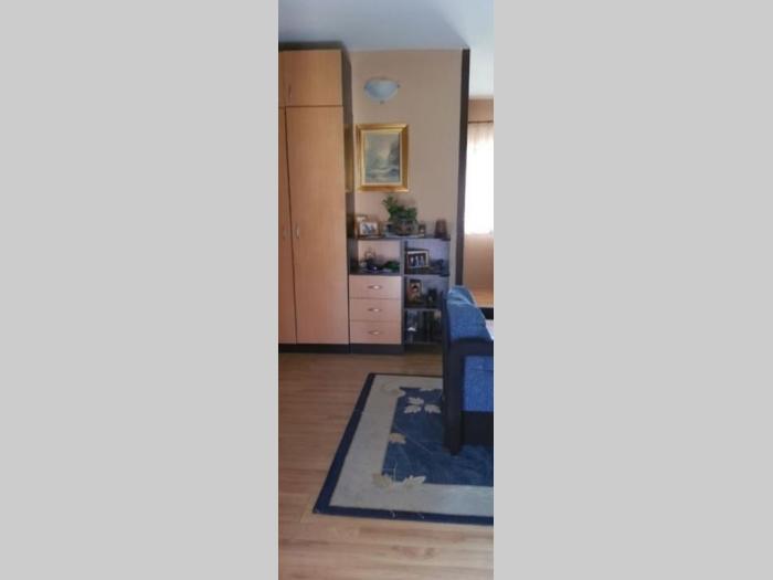 stambeno poslovna kuća u sremčici besplatni mali oglasi