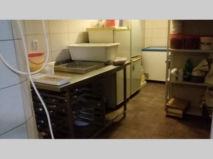 prodajem pekaru u radu besplatni mali oglasi