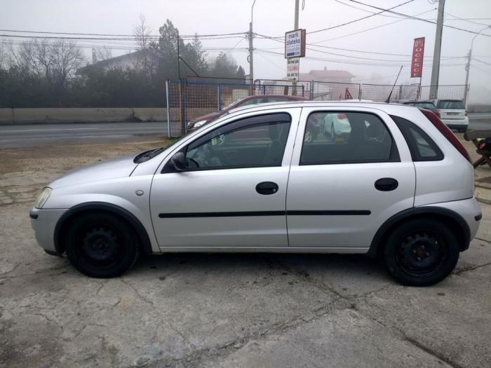 opel corsa c 1 3cdti besplatni mali oglasi