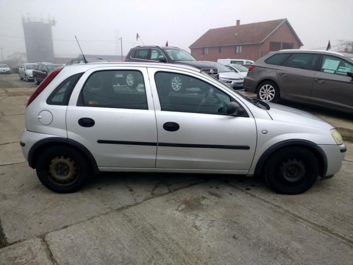 opel corsa c 1 3cdti besplatni mali oglasi