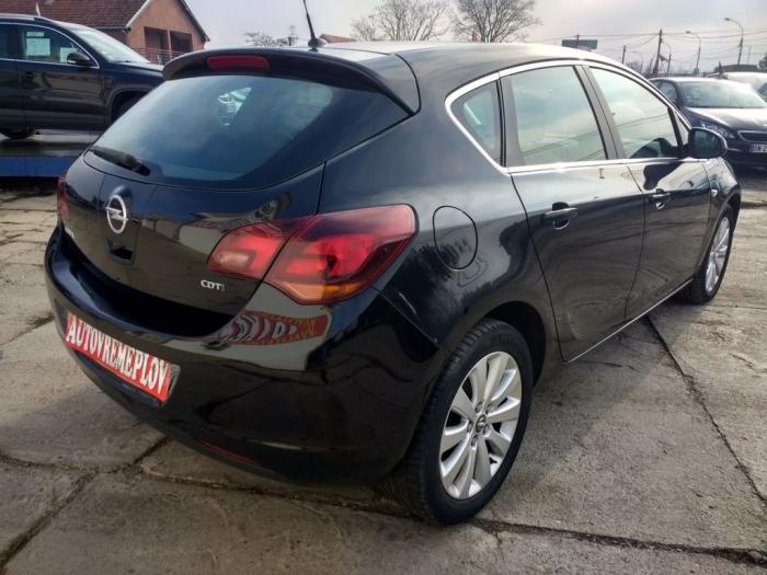 opel astra j 1 7cdti besplatni mali oglasi