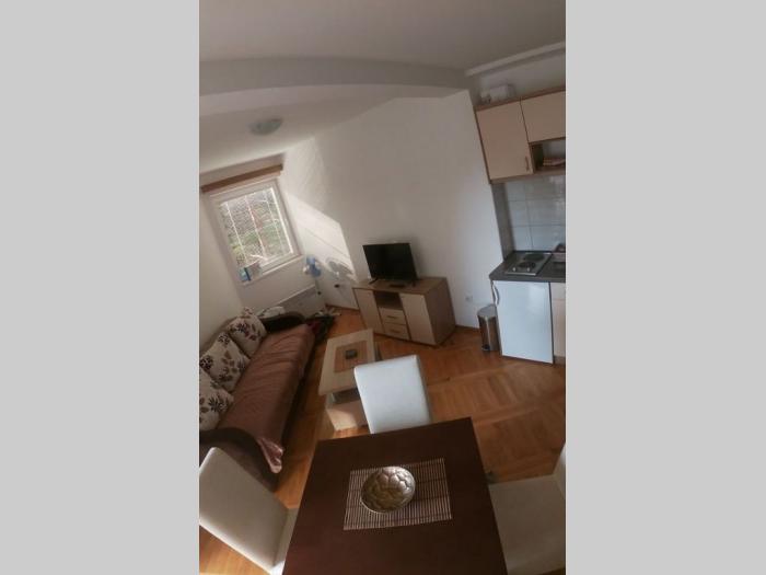 apartman u samom centru zlatibora besplatni mali oglasi