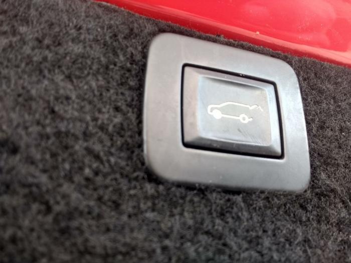 opel insignia 2 0cdti besplatni mali oglasi