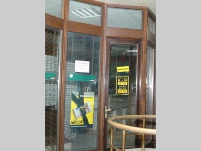 poslovno stambeni objekat kraljevo besplatni mali oglasi