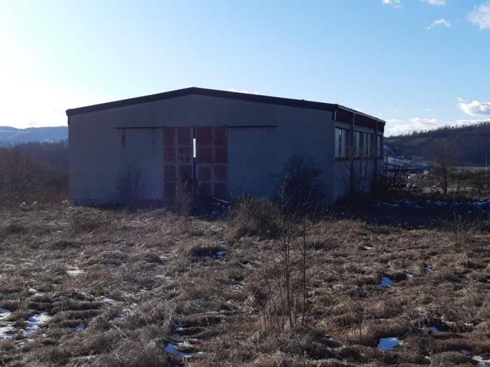 izdajem plac sa magacinom na zlatiboru, mesto mačkat besplatni mali oglasi