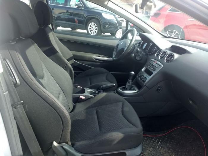 peugeot 308 1 6hdi besplatni mali oglasi