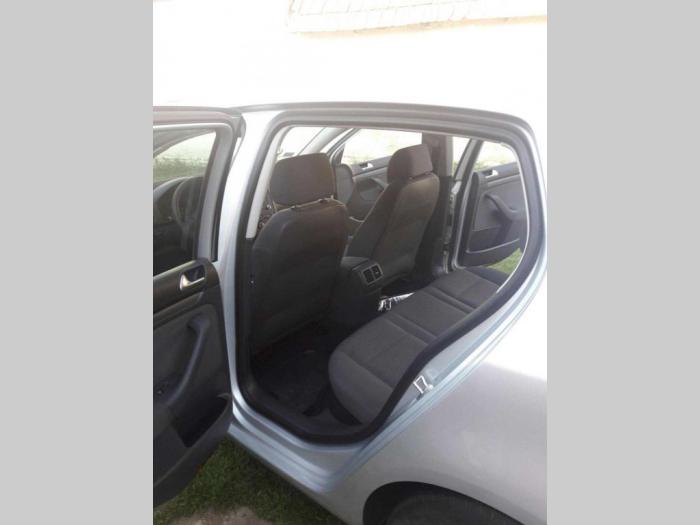 volkswagen golf 5 na prodaju golf 5, 2006 godine besplatni mali oglasi
