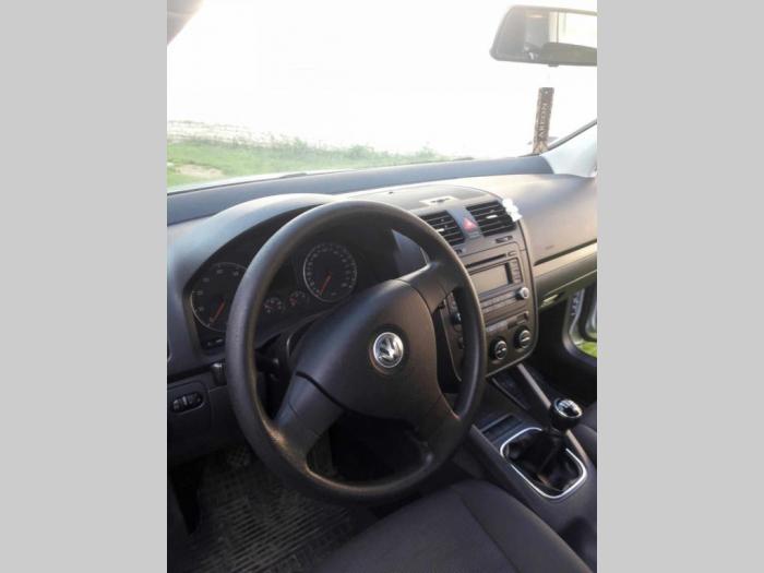 volkswagen golf 5 na prodaju golf 5, 2006 godine besplatni mali oglasi