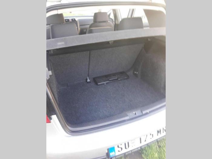 volkswagen golf 5 na prodaju golf 5, 2006 godine besplatni mali oglasi