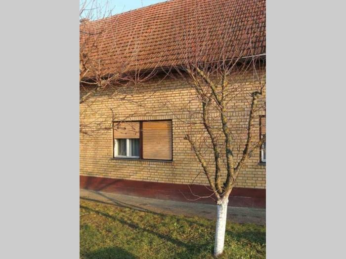kuća na prodaju sombor bezdan besplatni mali oglasi