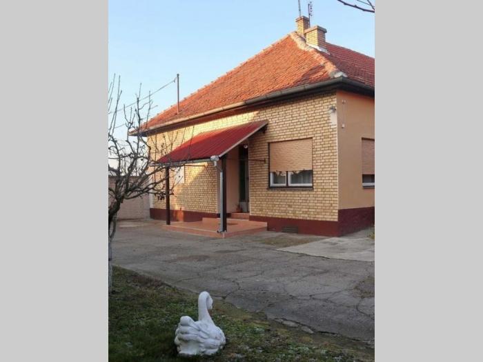 kuća na prodaju sombor bezdan besplatni mali oglasi