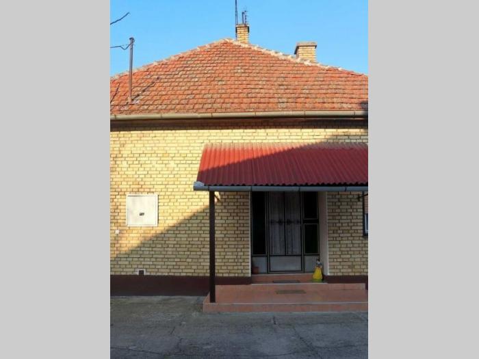 kuća na prodaju sombor bezdan besplatni mali oglasi