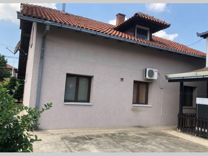 dve kuće na placu ledine besplatni mali oglasi