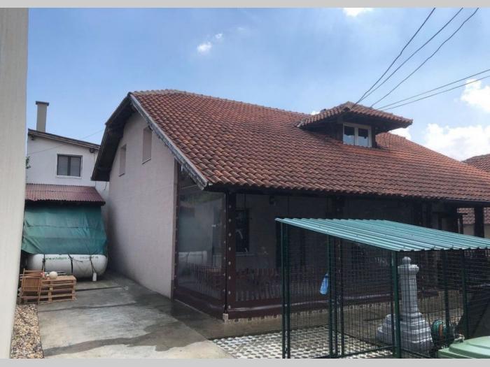 dve kuće na placu ledine besplatni mali oglasi