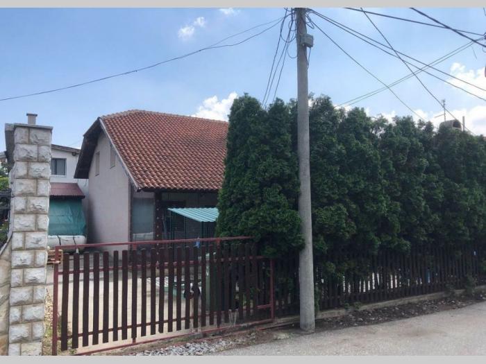 dve kuće na placu ledine besplatni mali oglasi