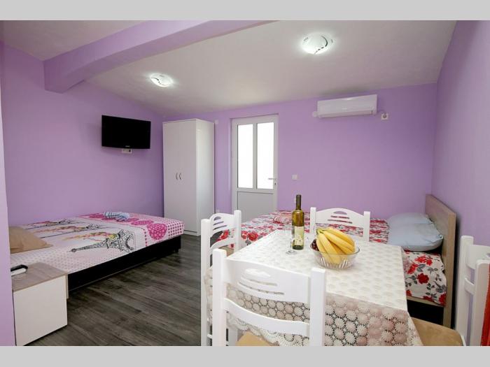 crna gora, bar, šušanj sobe i apartmani 2020 godine besplatni mali oglasi