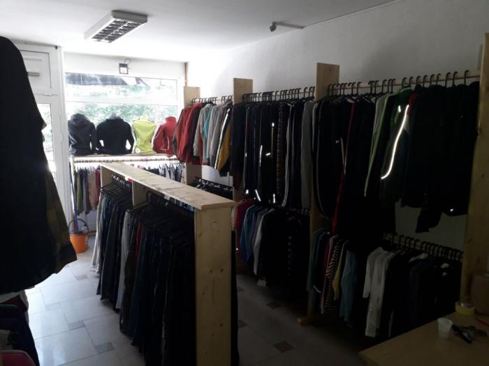 polovna garderoba rasprodaja na veliko besplatni mali oglasi