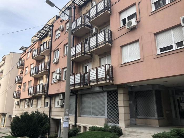 lion, subotička, vlasnik besplatni mali oglasi