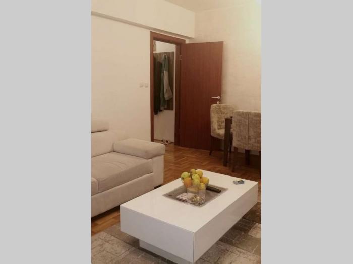 trosoban stan novi sad salajka besplatni mali oglasi