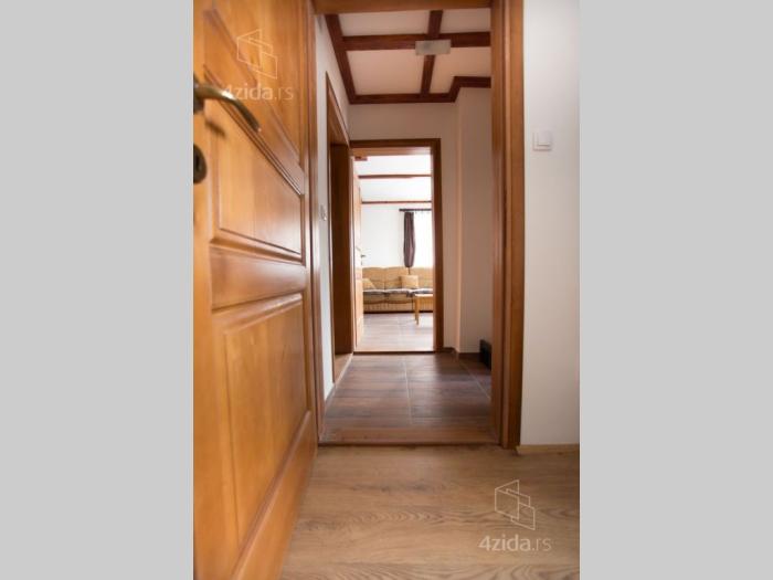 na prodaju apartman na kopaoniku besplatni mali oglasi