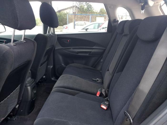 hyundai tucson 2 0crdi besplatni mali oglasi