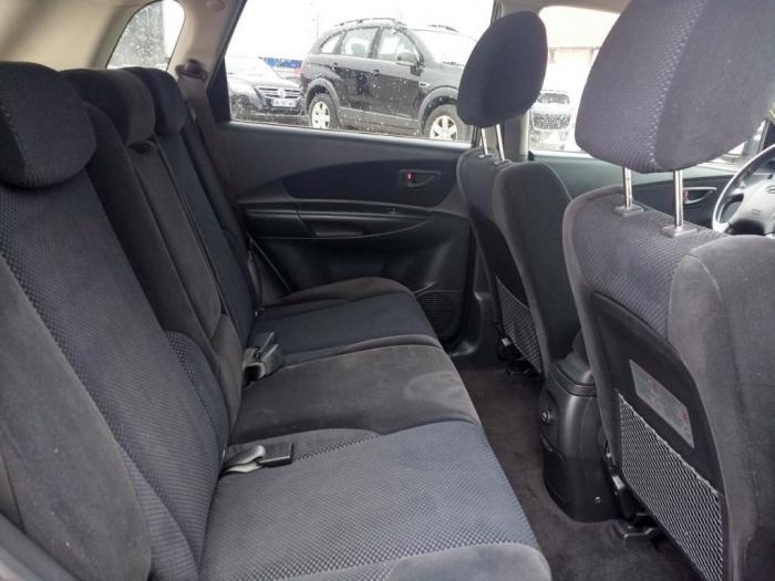 hyundai tucson 2 0crdi besplatni mali oglasi