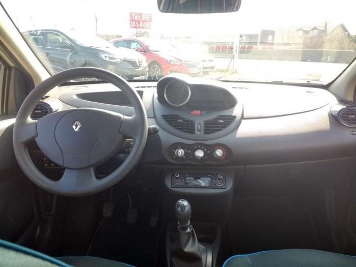 renault twingo 1 2i besplatni mali oglasi