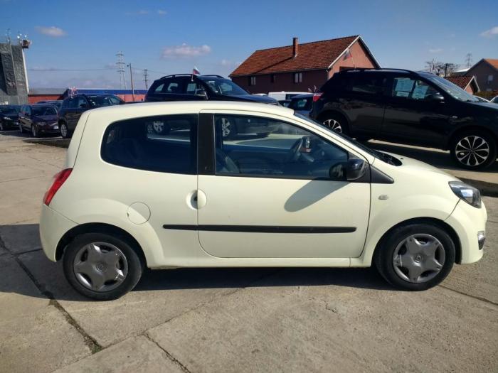 renault twingo 1 2i besplatni mali oglasi