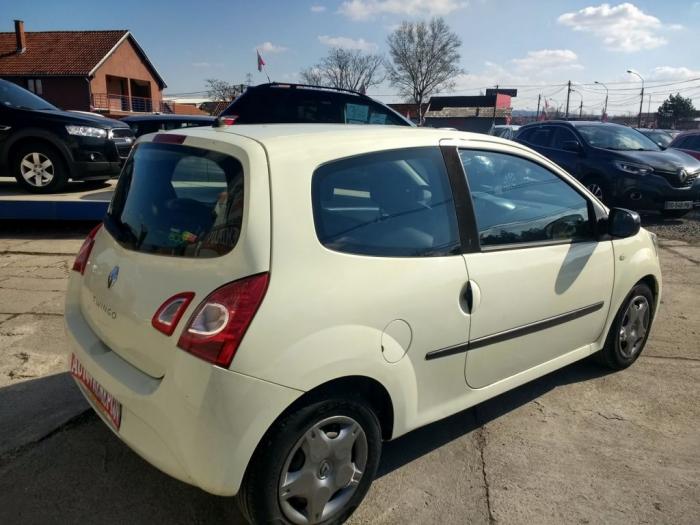 renault twingo 1 2i besplatni mali oglasi