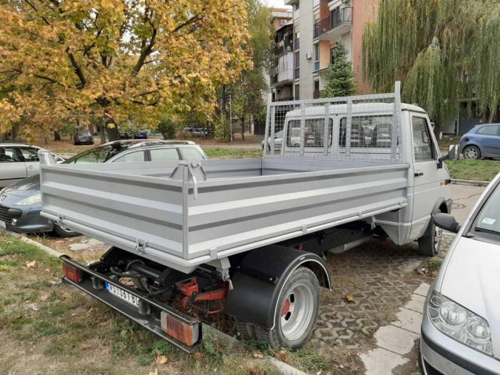 zastava rival besplatni mali oglasi