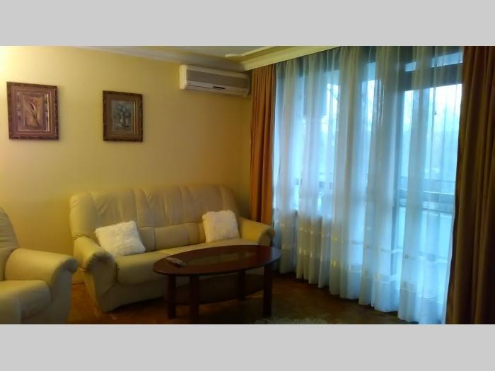 bulevar zorana đinđića, 2 0, lux,za strance besplatni mali oglasi