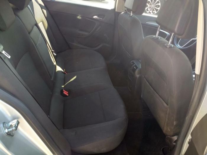 opel insignia 2 0cdti besplatni mali oglasi