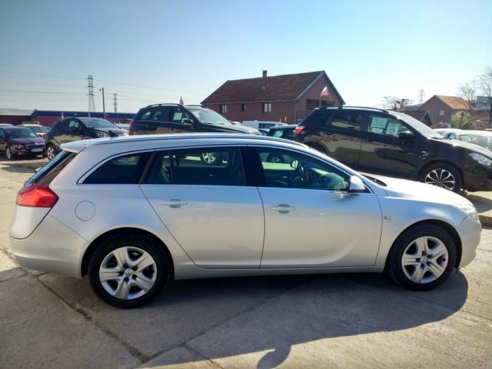 opel insignia 2 0cdti besplatni mali oglasi