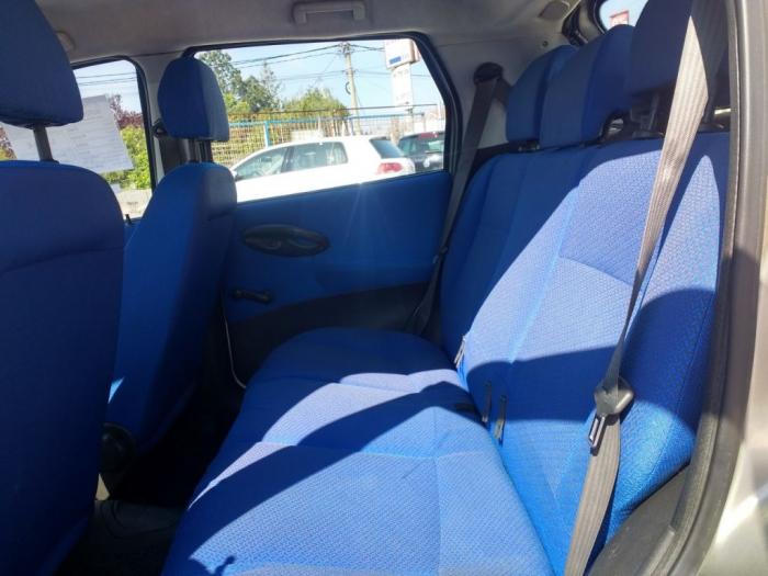 fiat punto 1 3i besplatni mali oglasi