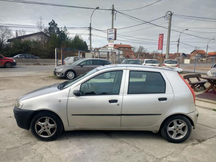 fiat punto 1 3i besplatni mali oglasi