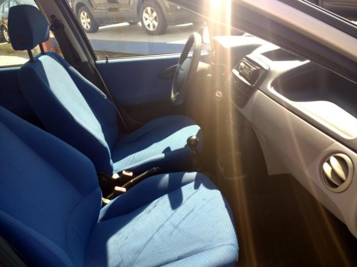 fiat punto 1 3i besplatni mali oglasi