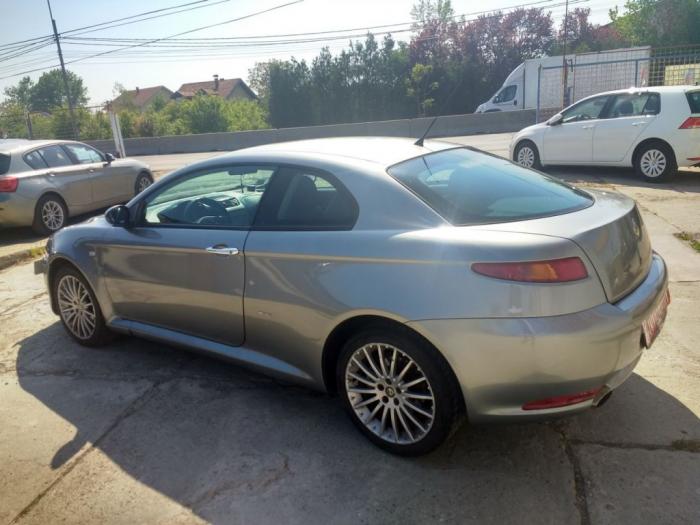 alfa romeo gt 1 9jtd besplatni mali oglasi