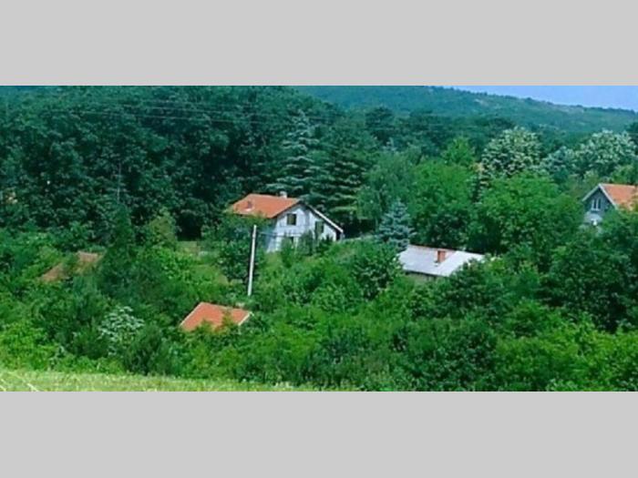 plac 20 ari lipovička šuma i kuća 80m2 besplatni mali oglasi