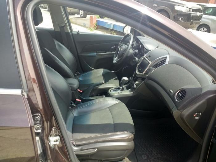 chevrolet cruze 1 8i besplatni mali oglasi