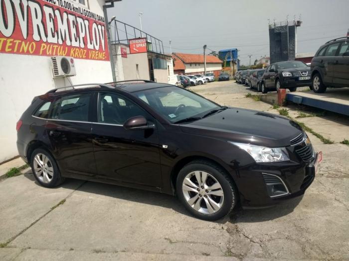 chevrolet cruze 1 8i besplatni mali oglasi