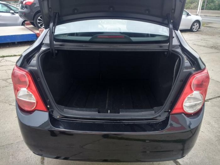 chevrolet aveo 1 4i besplatni mali oglasi