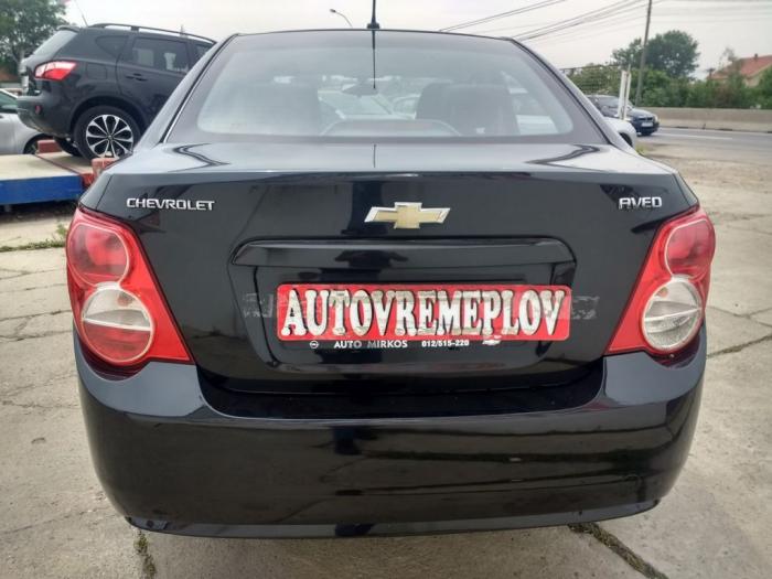 chevrolet aveo 1 4i besplatni mali oglasi