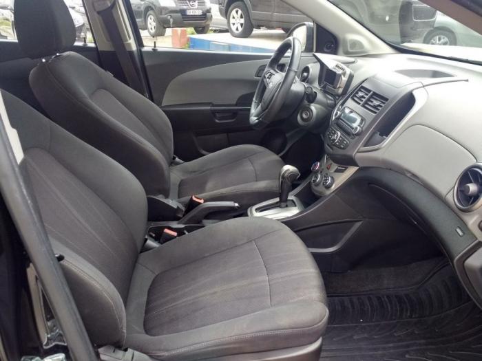 chevrolet aveo 1 4i besplatni mali oglasi