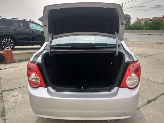chevrolet aveo 1 4i besplatni mali oglasi