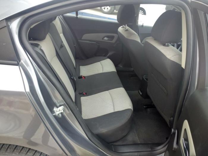 chevrolet cruze 1 6i ls plus besplatni mali oglasi