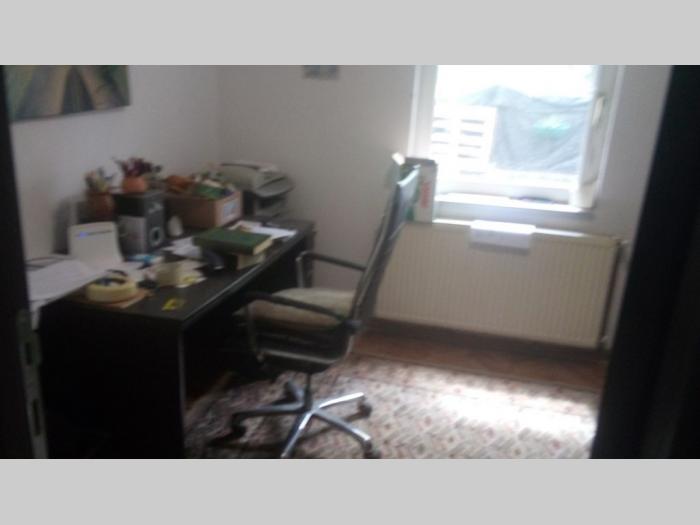 tri zasebna stana u manjoj stambenoj zgradi pančevo besplatni mali oglasi